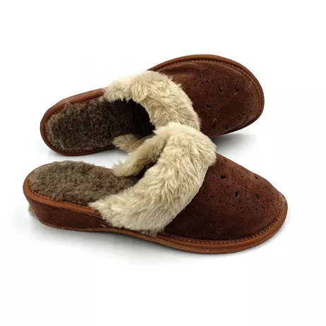 210. Pantofle damskie wysoki klin