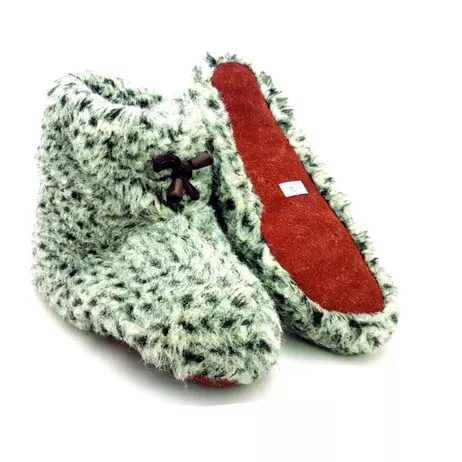 A Bambosze wełniane na skórze